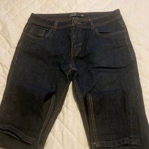 Mens dark blue jeans. Good condition.